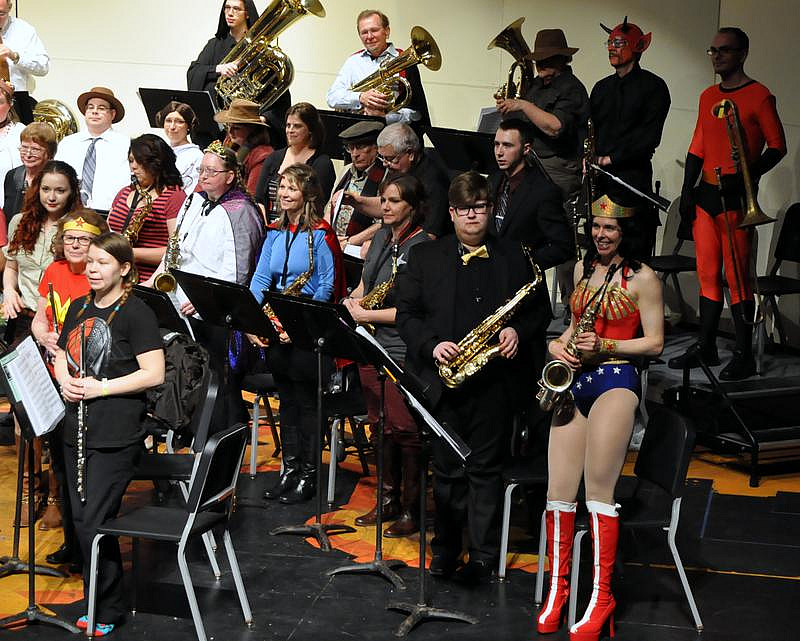 Heroes & Villains Performance-Saxes and brass