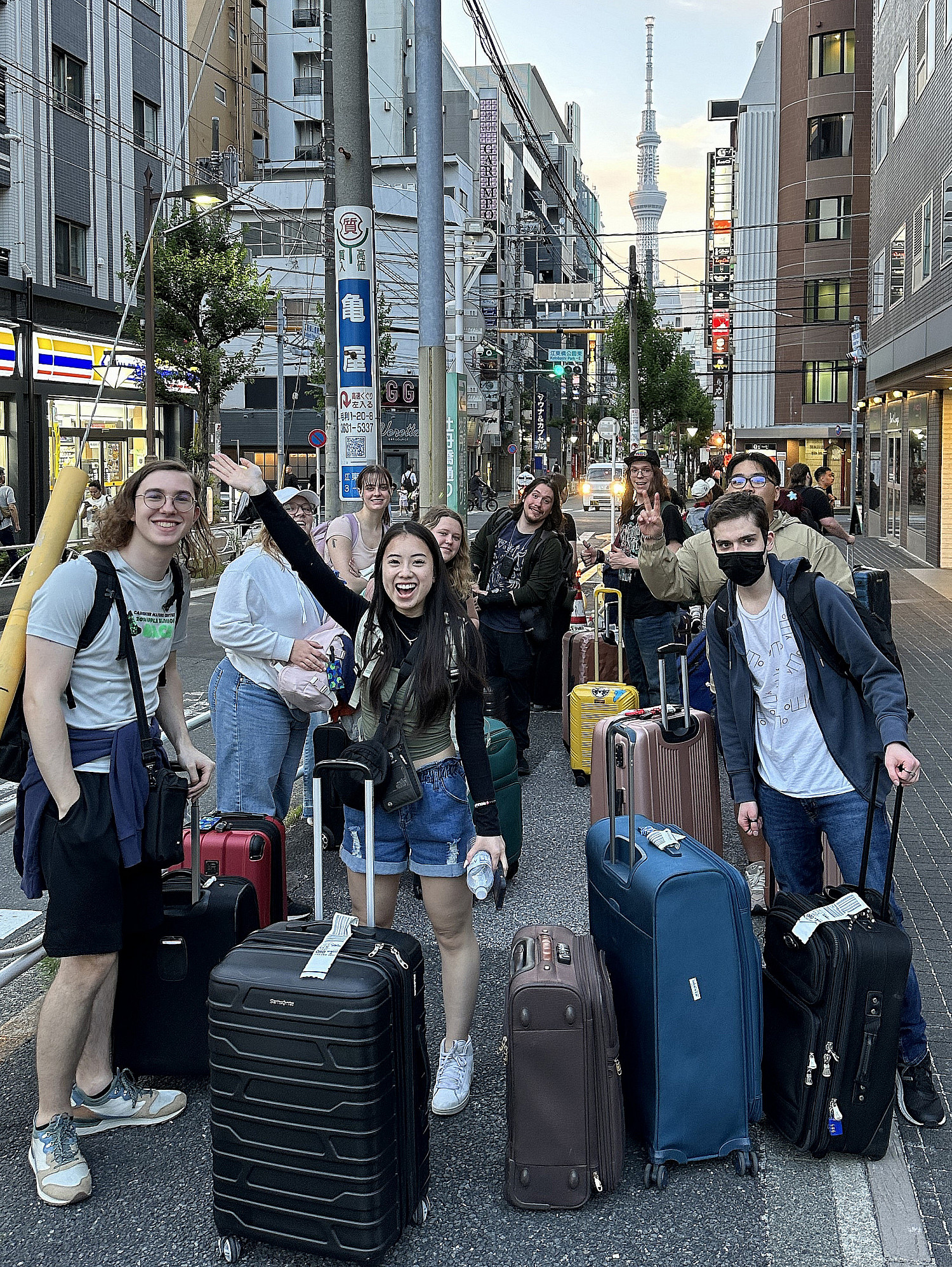 SPR24 study abroad students arrive in Tokyo!